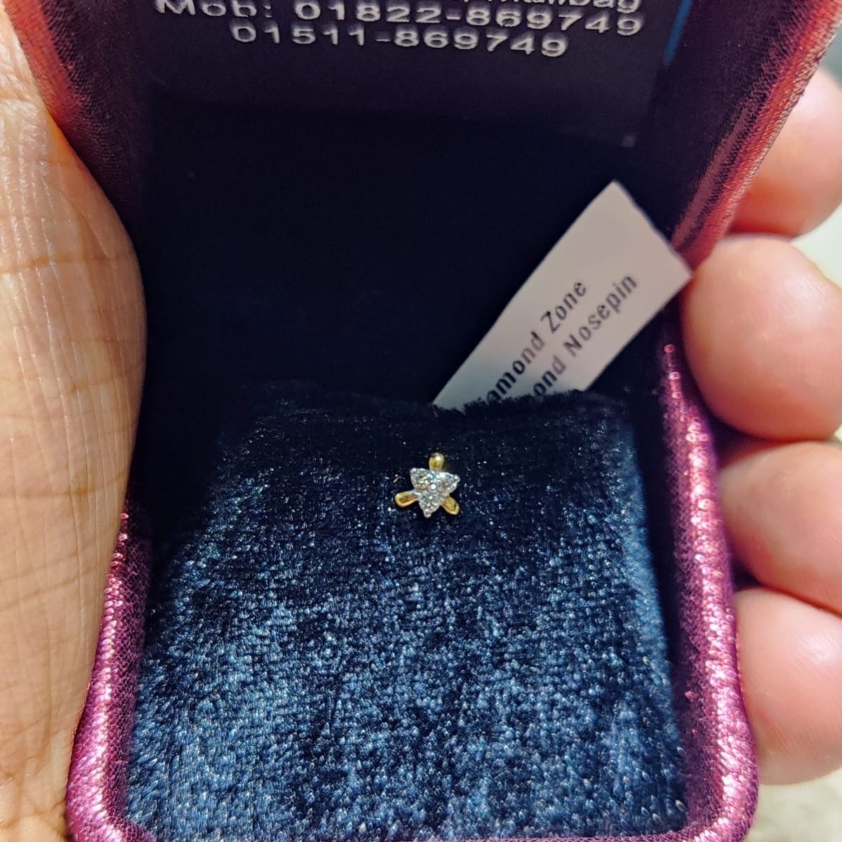 08fa0b938a32083709dea721c8480283 Real Diamond Nose pin - Image 1