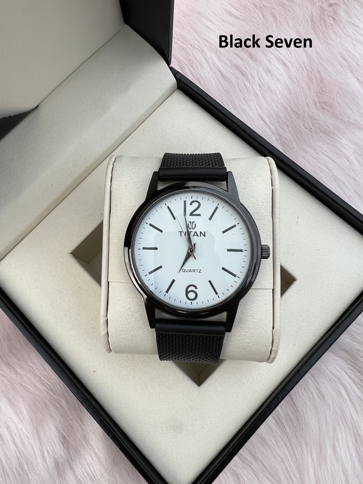 0e1dfebdeba87c49102ca92bc838094a Stylist Leather Analog Watch For Men - Watch - Image 1