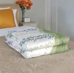 Comforter for Winter King size Exclusive Comforter with full cotton fabric European cube style model