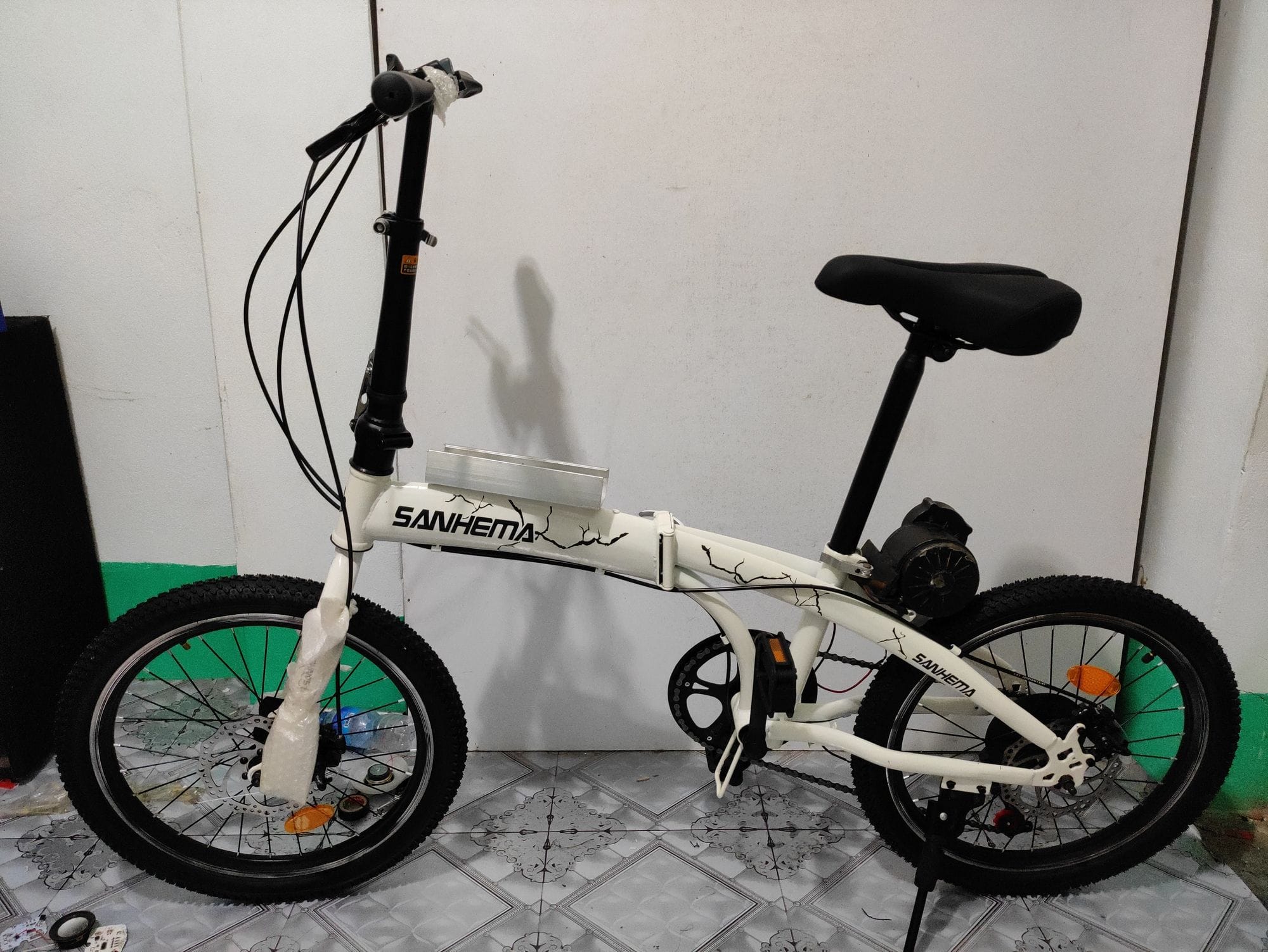 S33a17a15539749c9bdb7359861ba1cfdC foldable Electric smart bicycle - Image 1