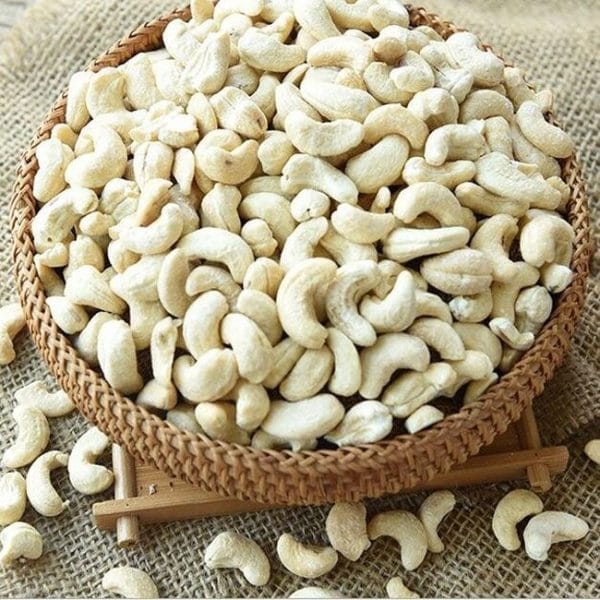 Premium Whole Cashews / Gota Kaju Badam / Premium Kaju Nuts /- 50 Grams - Image 3