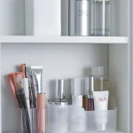 1 piece desktop storage box, cosmetic box, plastic compartments with LIDS, mask box, dressing table organization box - Image 3